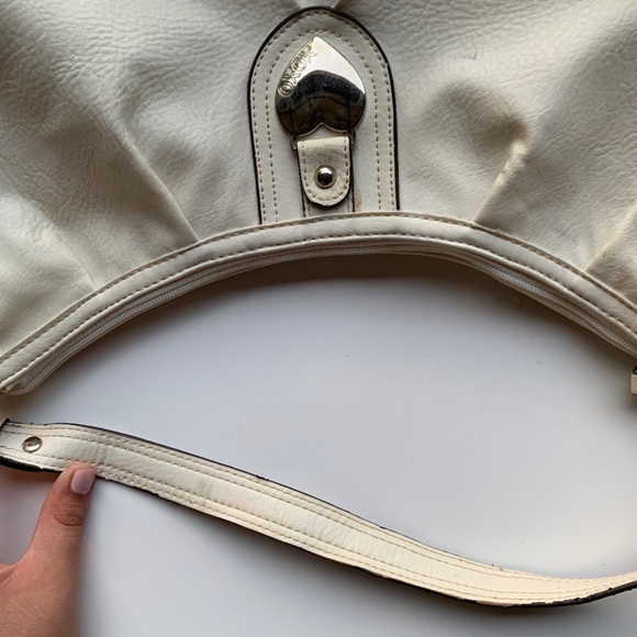 Mega Rare White&Silver XOXO Bag - Picture 9 of 12